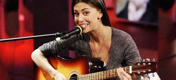 Belen_Rodriguez_Chitarra