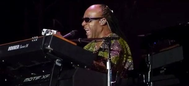 stevie_wonder_lucca_2014_video