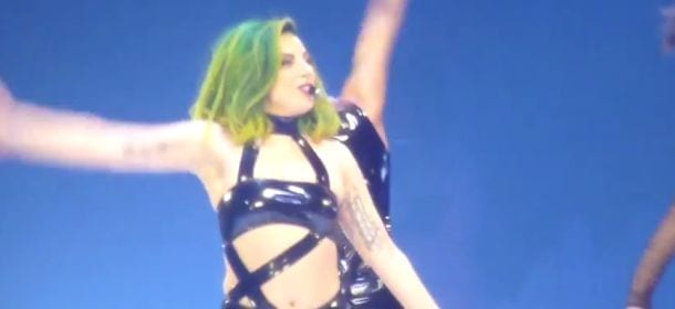 Lady Gaga conquista Milano con uno show intenso e colorato [VIDEO]