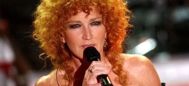 Fiorella Mannoia: la sua festa infiamma l'Arena di Verona, tra grandi ospiti e forti emozioni [VIDEO]