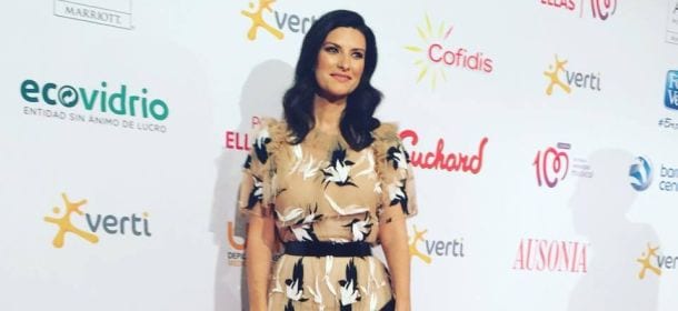 Laura Pausini separata dalla figlia in aereo: "Alcune persone sono egoiste" [VIDEO]