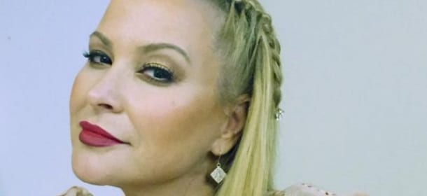 Anastacia festeggia i 15 anni di carriera con una raccolta e un tour europeo