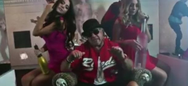 Jerry Calà canta "Ocio" a Sorci Verdi: la parodia dei rapper diventa virale [VIDEO]