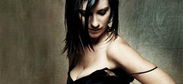 Laura Pausini, nuove date nel tour 2016 e presenza confermata a Sanremo