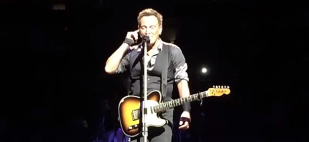 Bruce Springsteen, omaggio a David Bowie nella prima tappa del The River tour [VIDEO]