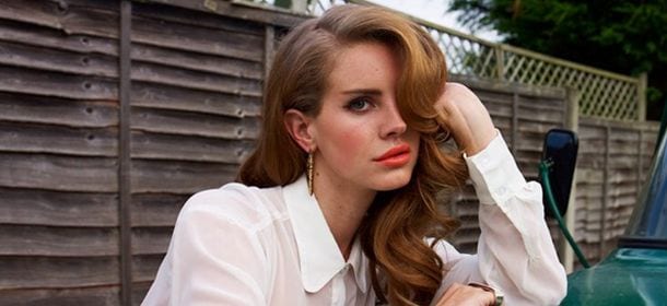 Lana Del Rey minacciata e perseguitata: ordinanza restrittiva per due stalker russe