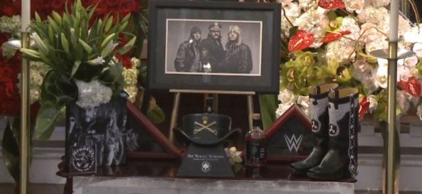 Lemmy Kilmister, funerali a Los Angeles: da Slash a Grohl, il ricordo dei colleghi [VIDEO]