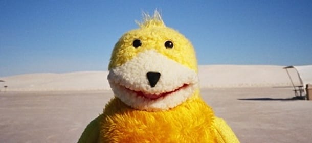 Ritorna il pupazzo "Flat Eric" nel nuovo video di Mr Oizo e Charli XCX