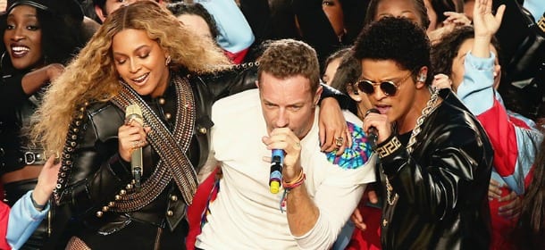 Super Bowl 2016, spettacolo puro con Beyoncè, Lady Gaga e Coldplay