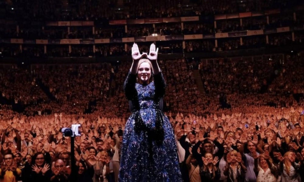 Adele canta e incanta all'Arena di Verona: uno show incredibile
