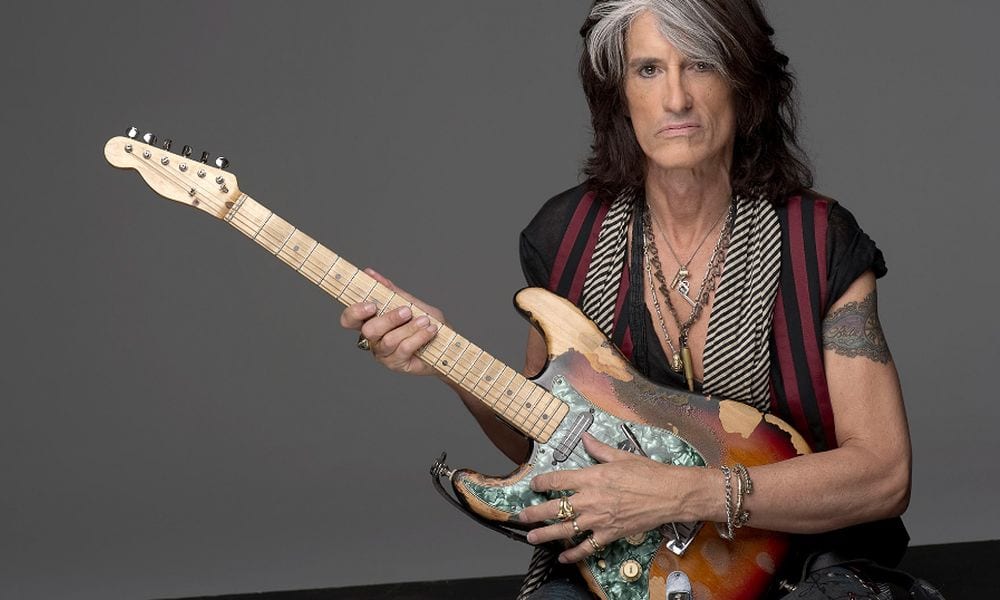 Malore sul palco per Joe Perry degli Aerosmith [VIDEO]