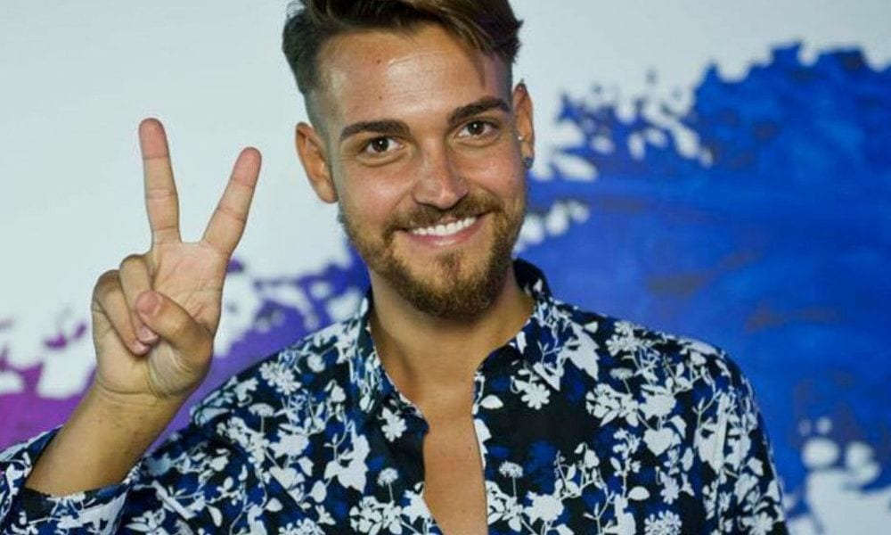 Valerio Scanu, frecciatina a Maria De Filippi? "Si fa musica anche senza bere Coca Cola"