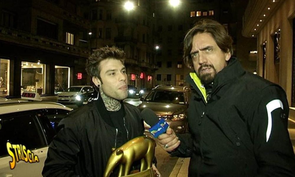 Fedez, Tapiro d'Oro a Striscia la Notizia: "Non ho mai dichiarato di essere un rapper" [VIDEO]