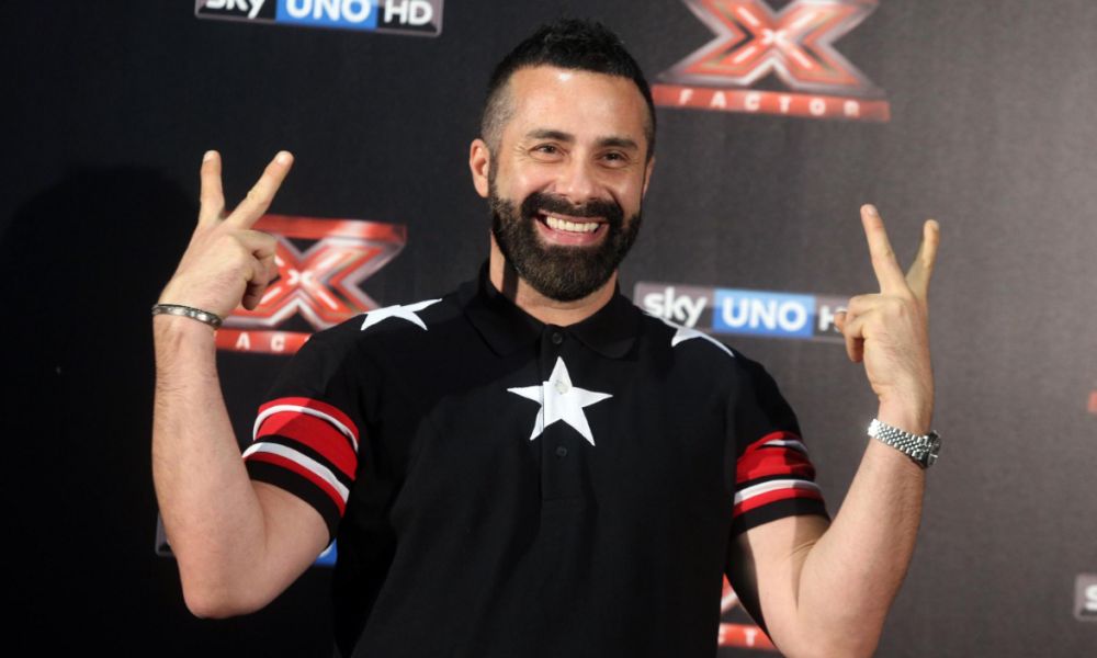 Luca Tommassini contro Roshelle: "Mi hai rubato le coreografie per What U Do to Me" [VIDEO UFFICIALE]