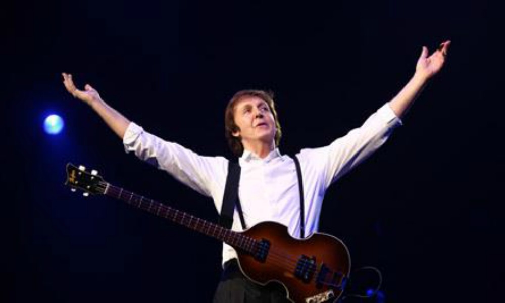 Paul McCartney canta con i Killers per Abramovich [VIDEO]