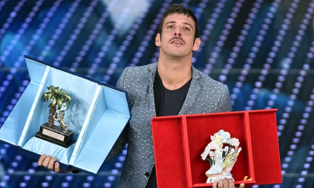 Francesco Gabbani, tutorial "balletto" Occidentali's Karma [VIDEO]