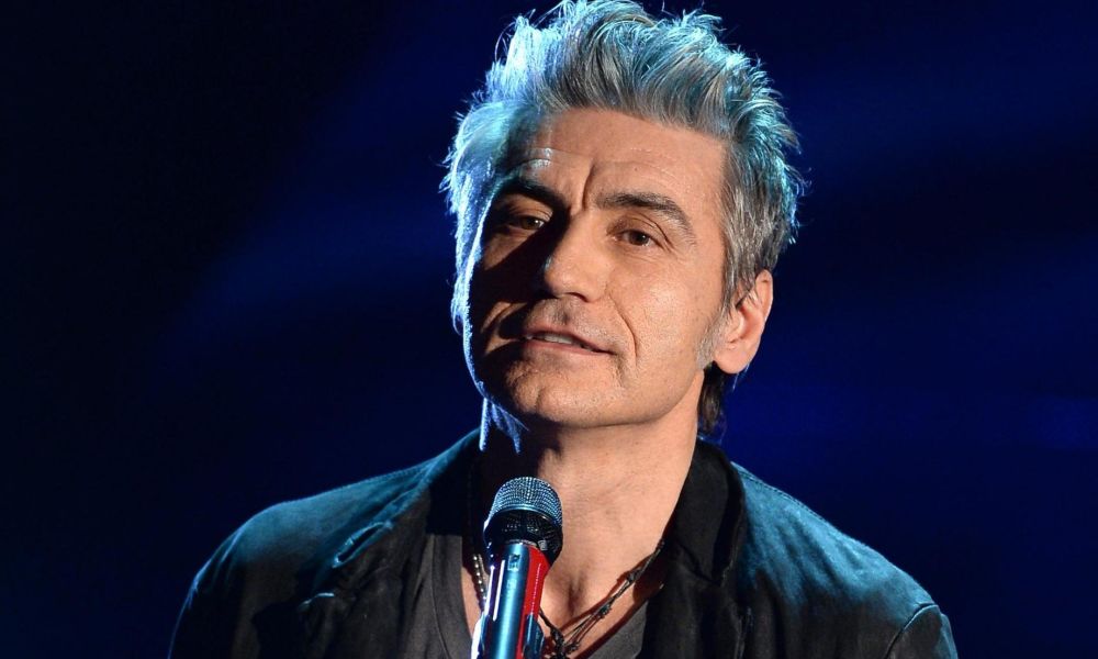 Ligabue sta male, rinviate le date romane del tour: info sui biglietti