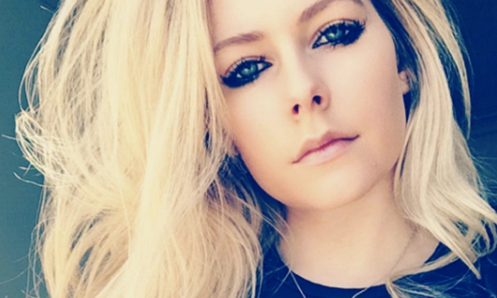 Avril Lavigne, ecco il ritorno: nuovo album e cambio etichetta