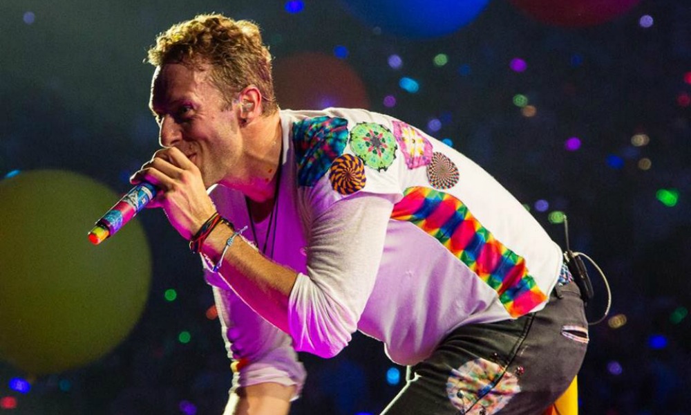 Coldplay, Chris Martin fa 40 anni e presenta la canzone "Hypnotised" [VIDEO]