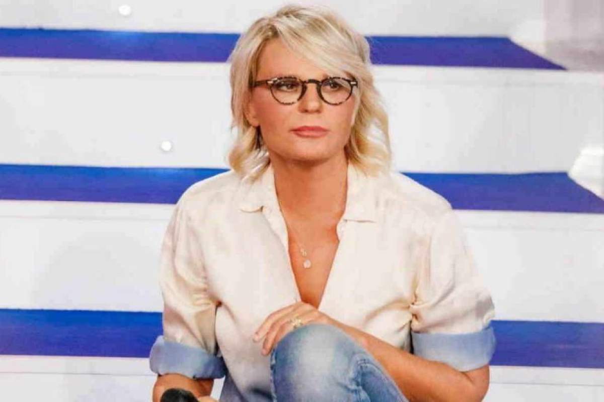 Maria de filippi cambia il trono over