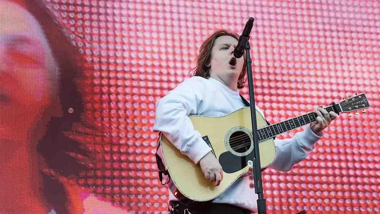 Lewis Capaldi Velvetmusic 230412