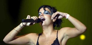 Lily Allen Velvetmusic 230403