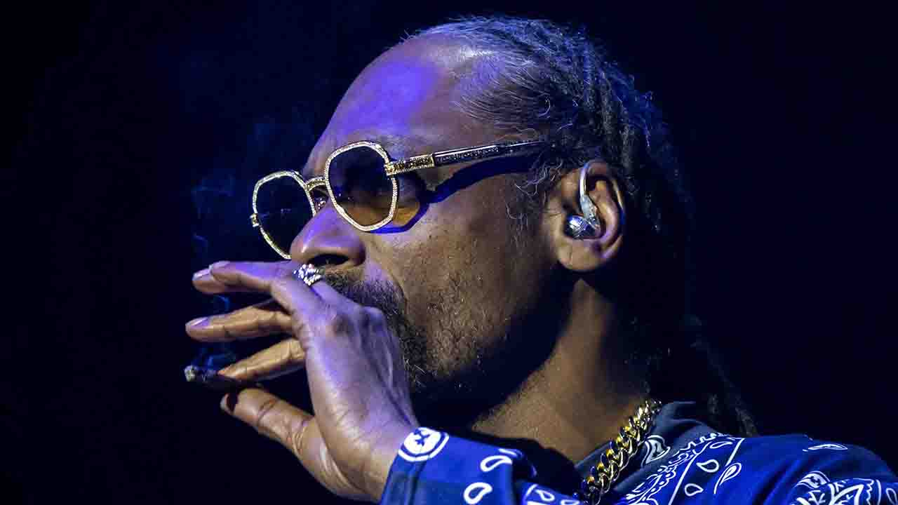 Snoop Dogg Velvetmusic 230403