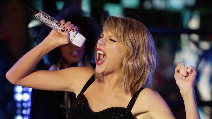 Taylor Swift Velvetmusic 230404