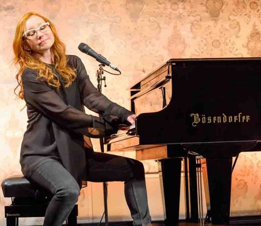 Tori Amos Concerti Velvetmusic 230409