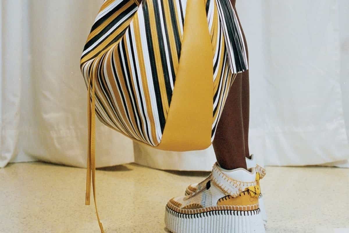 Nama Chloé, le sneakers preferite di Katie Holmes da avere per la primavera estate 2023