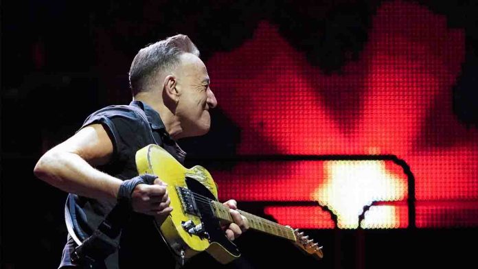 Bruce Springsteen Velvetmusic 230506