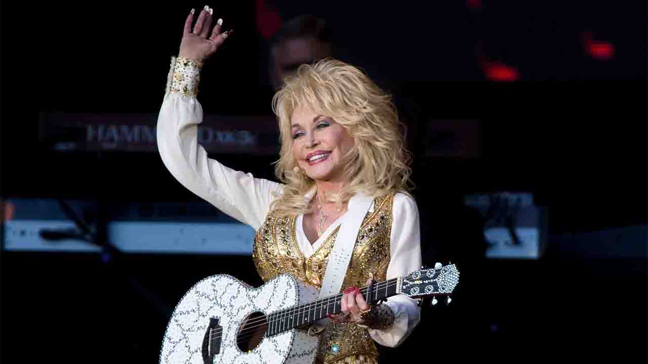 Dolly Parton Velvetmusic 230511