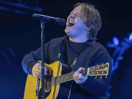 Lewis Capaldi VelvetMusic 230524
