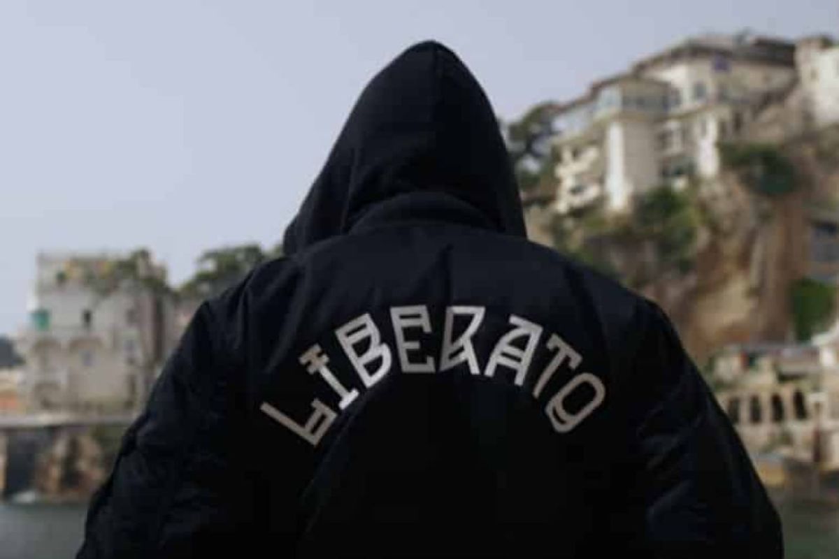 Liberato-svelata l'identità del cantante