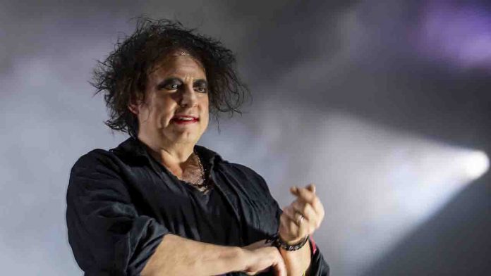 Robert Smith The Cure Velvetmusic 230508