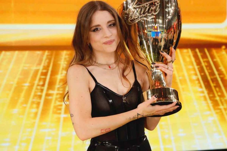 Angelina Mango ”Il peso del mio cognome”: la confessione (senza filtri