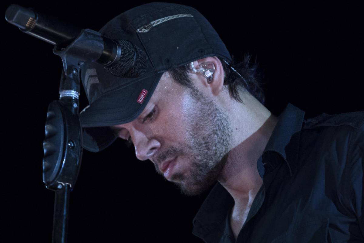 Enrique Iglesias: cosa è successo al cantante