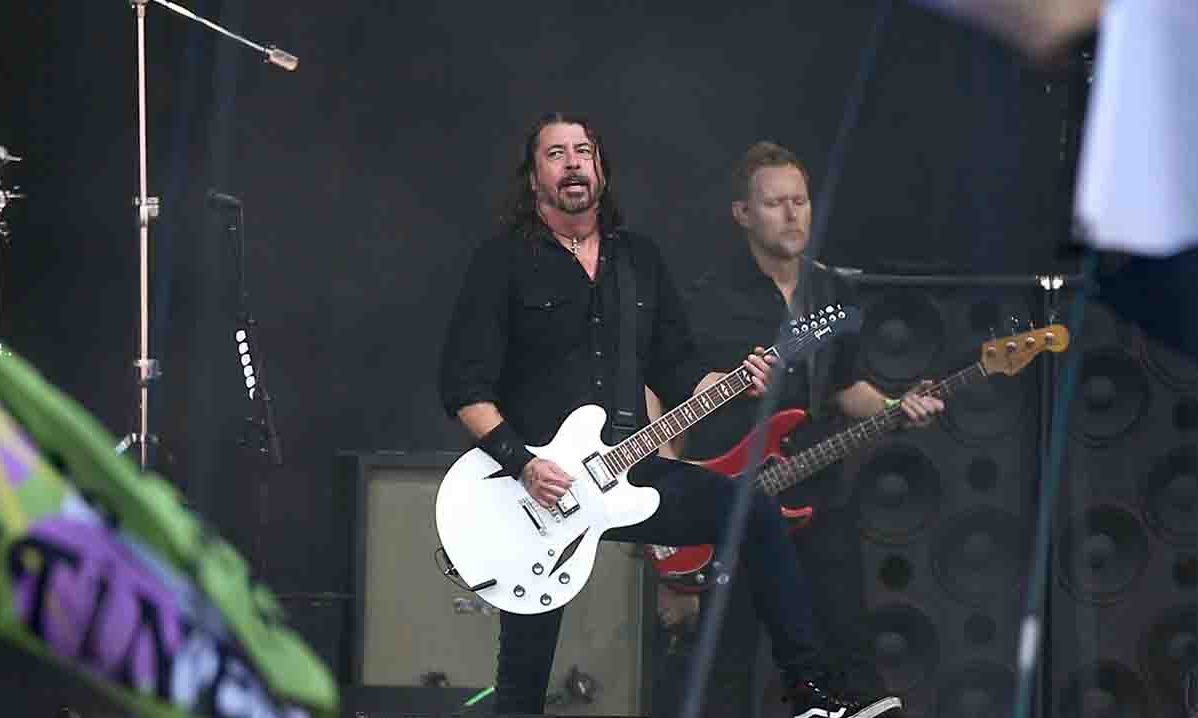 I Foo Fighters a Glastonbury si sono esibiti con il falso nome di The Chrunups