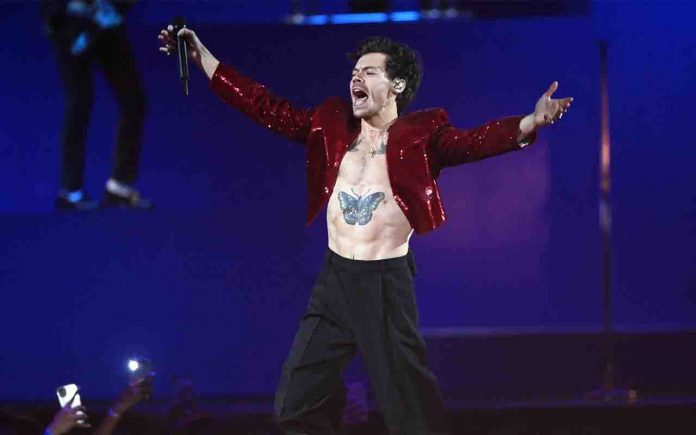 Harry Styles prosegue con grande successo il suo tour
