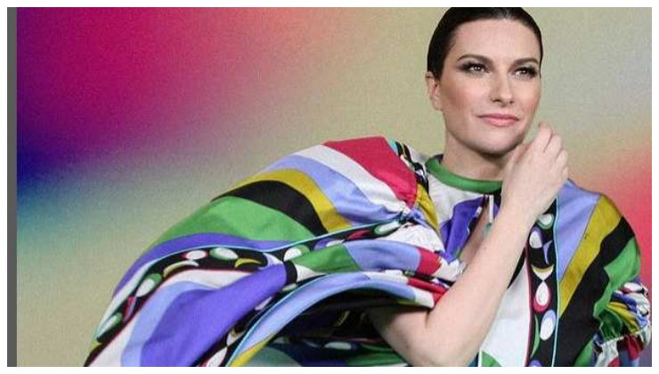 Laura Pausini new look
