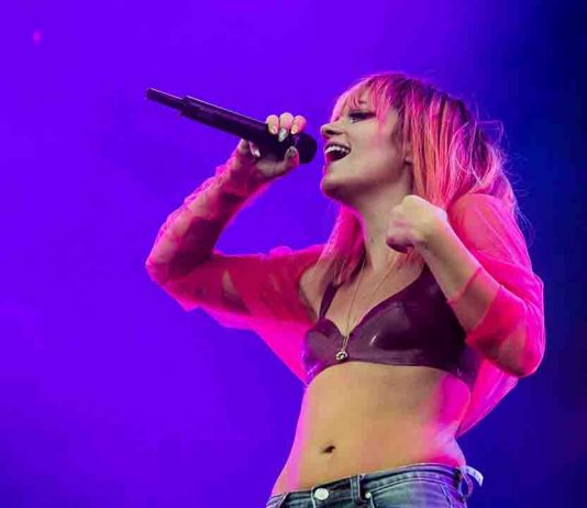 Lily Allen VelvetMusic 230606