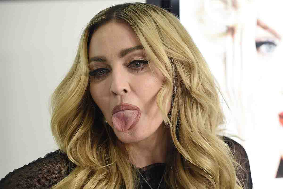 Madonna, 64 anni, dissacrante come sempre