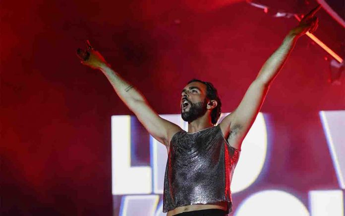 Marco Mengoni, otto date negli stadi italiani