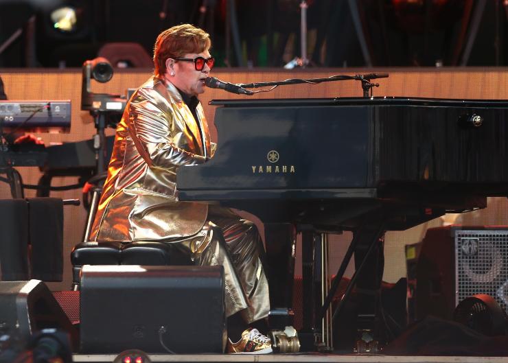 Al Glastonbury l'ultima esibizione di Elton John