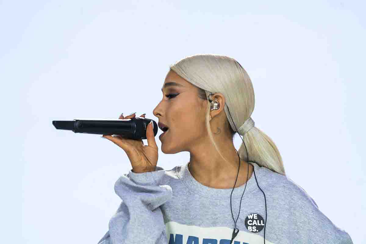 Ariana Grande, 28 anni e tante relazioni finite male