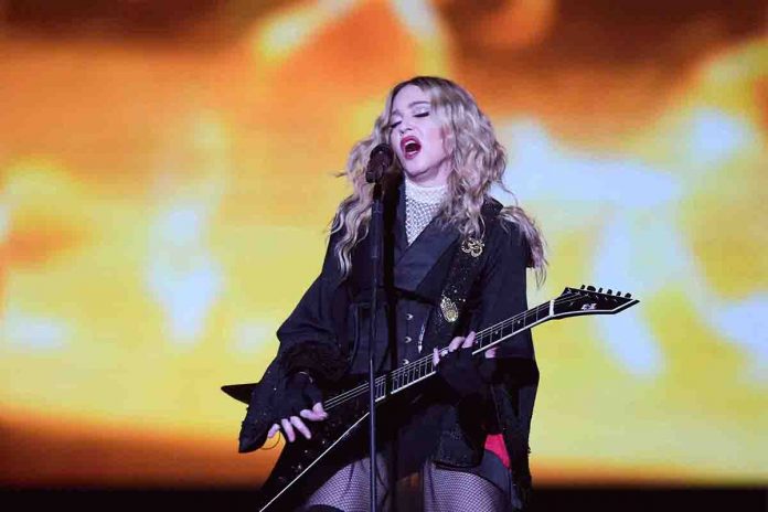 Madonna, pronta a tornare anche sul palco