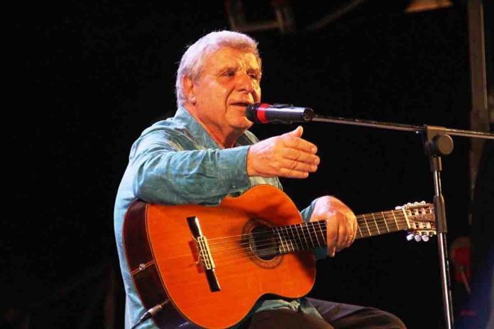 Otello Profazio Cantautore folk per eccelenza Otello Profazio era stato insignito del Premio Tenco nel 2016.
