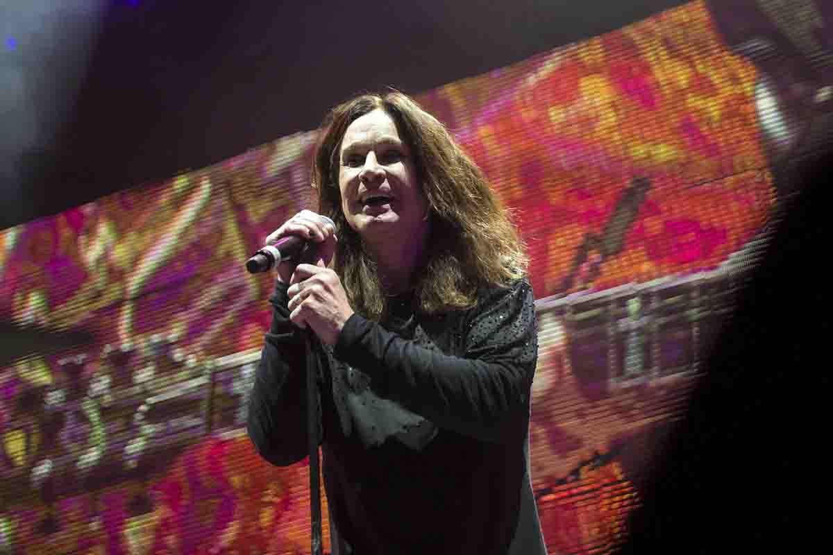 Ozzy Osbourne con i Black Sabbath a Budapest nel tour del 2016