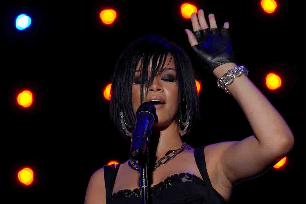 Una bella immagine live di Rihanna