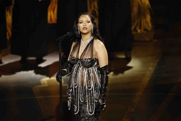 Rihanna durante un recente evento pubblico